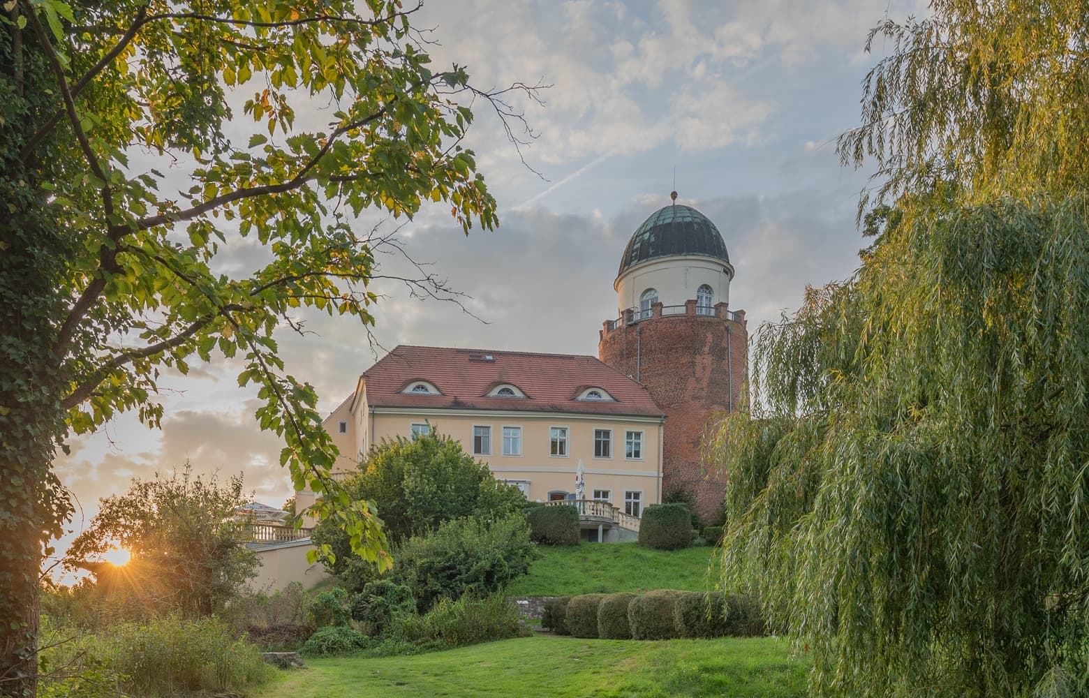 Vegan and climate positive castle hotel not far from the river Elbe