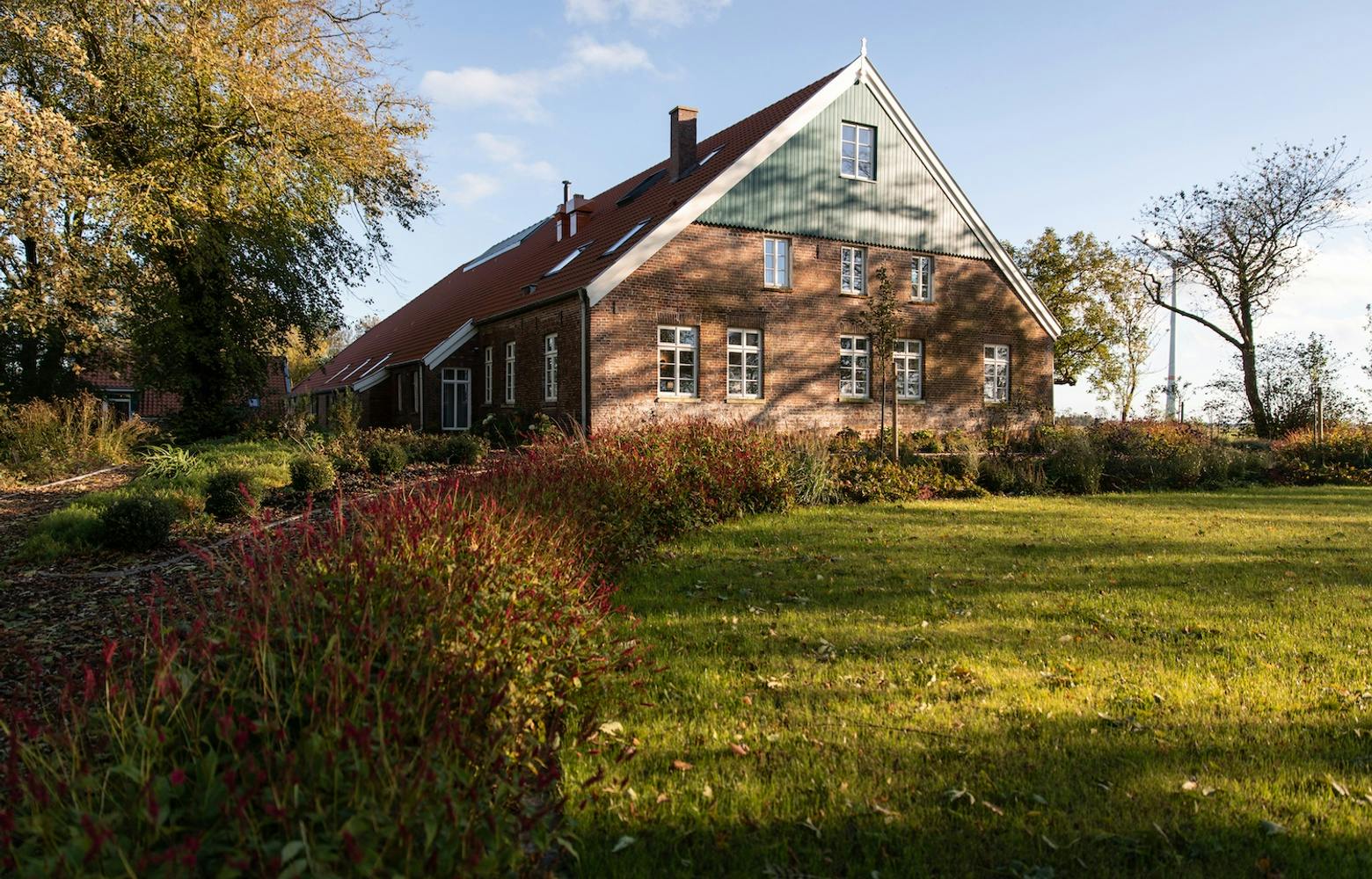 Gemütlicher Hof in der Idylle Ostfrieslands