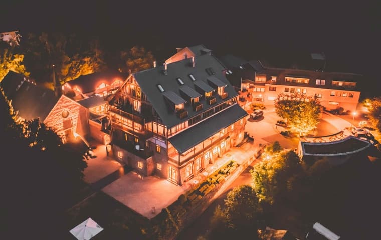 Nature-oriented monastery hotel in the Hunsrück