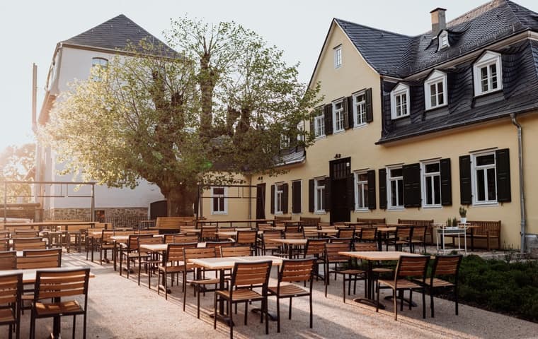 Idyllisches Hofgut mit alter Mühle in Mittelhessen