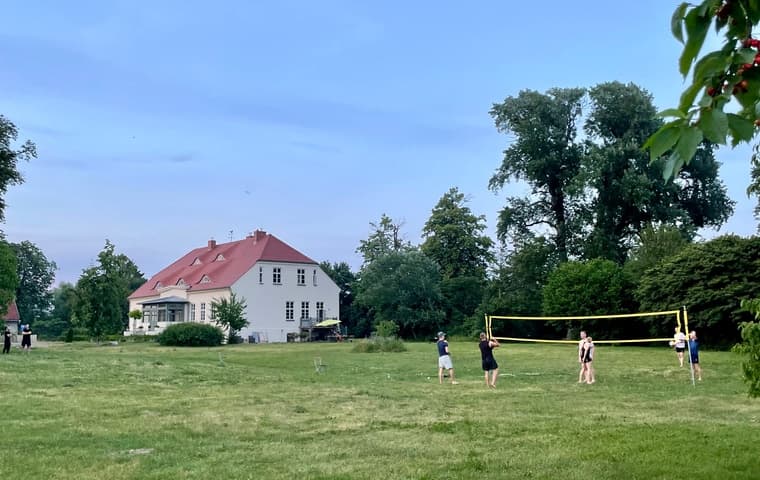 Lichtdurchflutetes Gutshaus mit Raum für Ideen