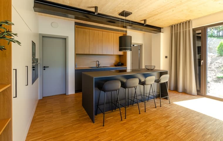 Moderne Design-Lodges im hügeligen Sauerland